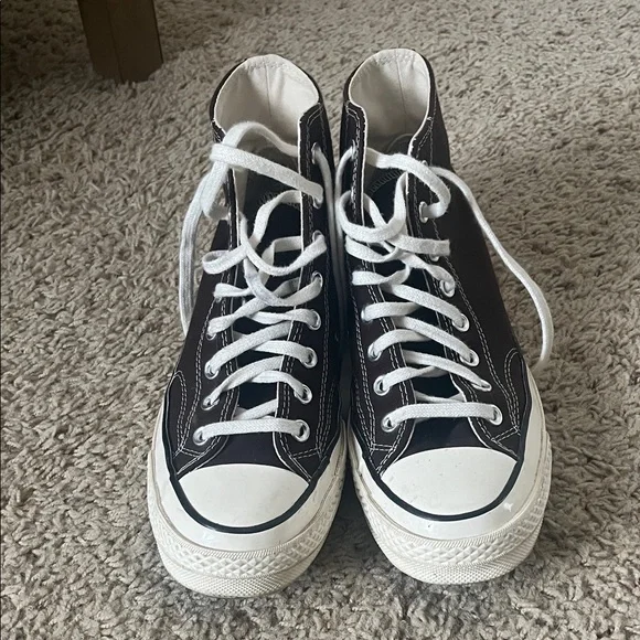 Converse High-Tops - Picture 3 of 11